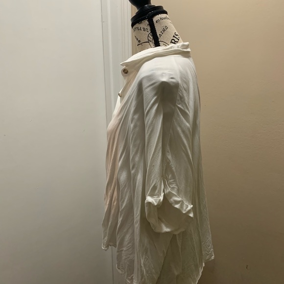 F21 white long sleeve button down shirt - Picture 2 of 5